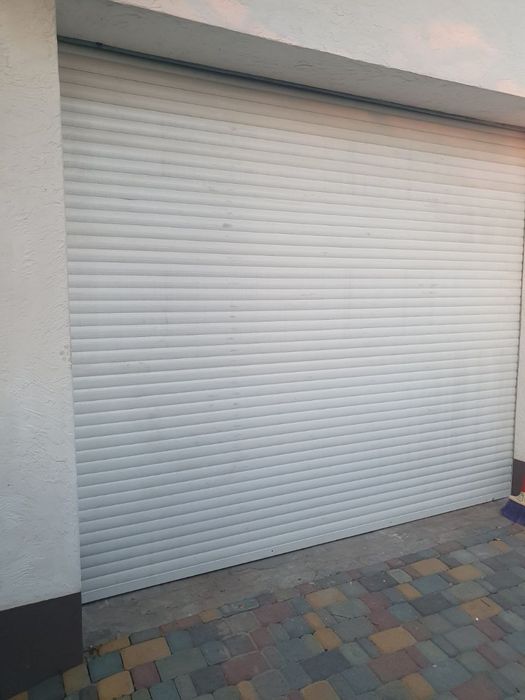 Автоматичні жалюзі, великі. Ролокасети.