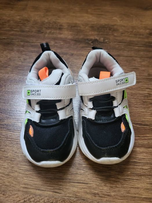 Продам кросівки для хлопчика