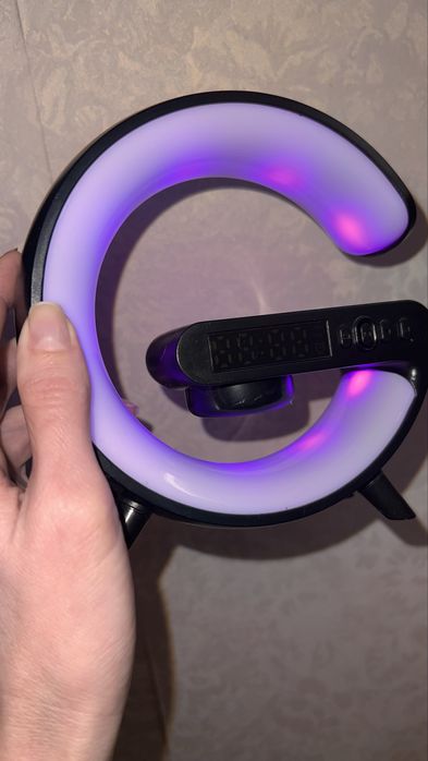 зарядка,світильник,блютуз-колонка,безпровідна зарядка для телефона