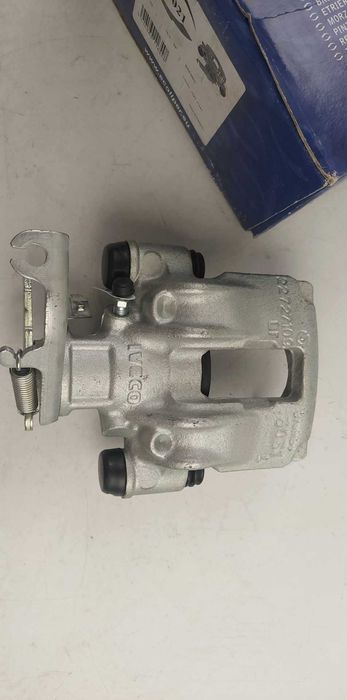 Zacisk hamulcowy lewy tył Iveco Daily 3 III  Furgoneta