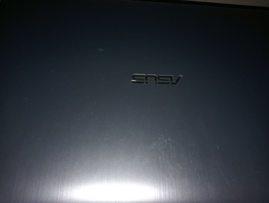 laptop asus DESKTOP - UESLDFU