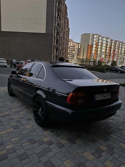 Продам бмв е39 2,0тди 2001 год
