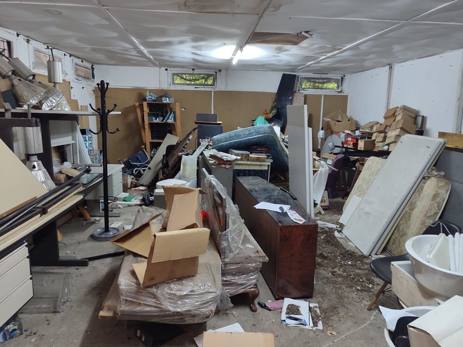 Vende se recheio de armazém