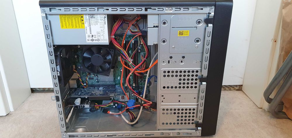 Dell komputer stacjonarny , brak dysku