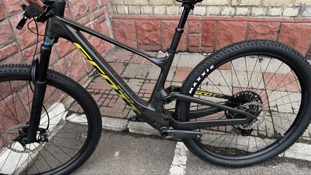 Велосипед Новий Scott Spark RC TEAM ISSUE TR ( S )