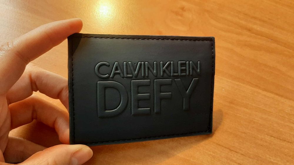 Etui na karty, dokumenty Calvin Klein