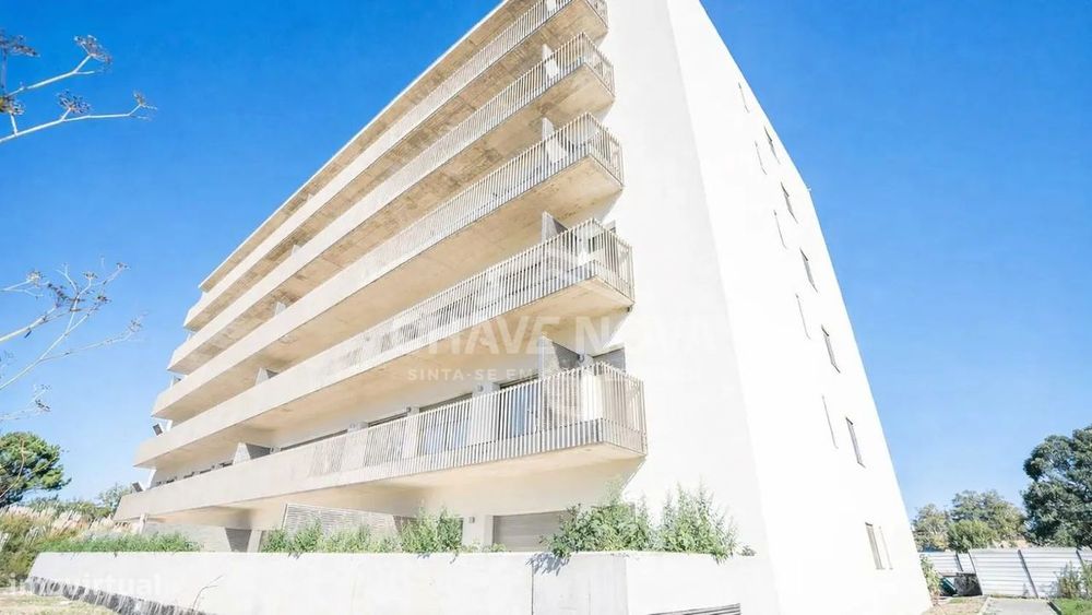 T2 Novo c/ Varanda e Lugar de Garagem em Canidelo — Canidelo, Porto