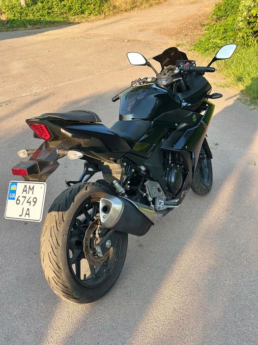 Мотоцикл Suzuki gsx250r