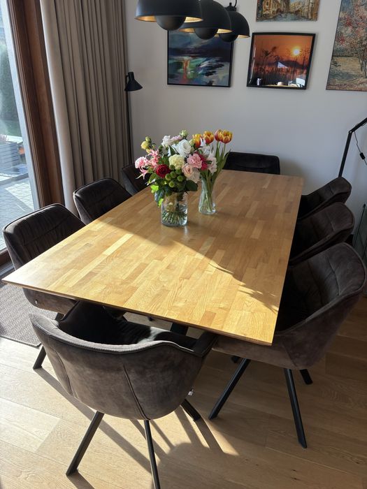 Jadalniane krzesła zielony welur na czarnej podstawie - 4 SZT