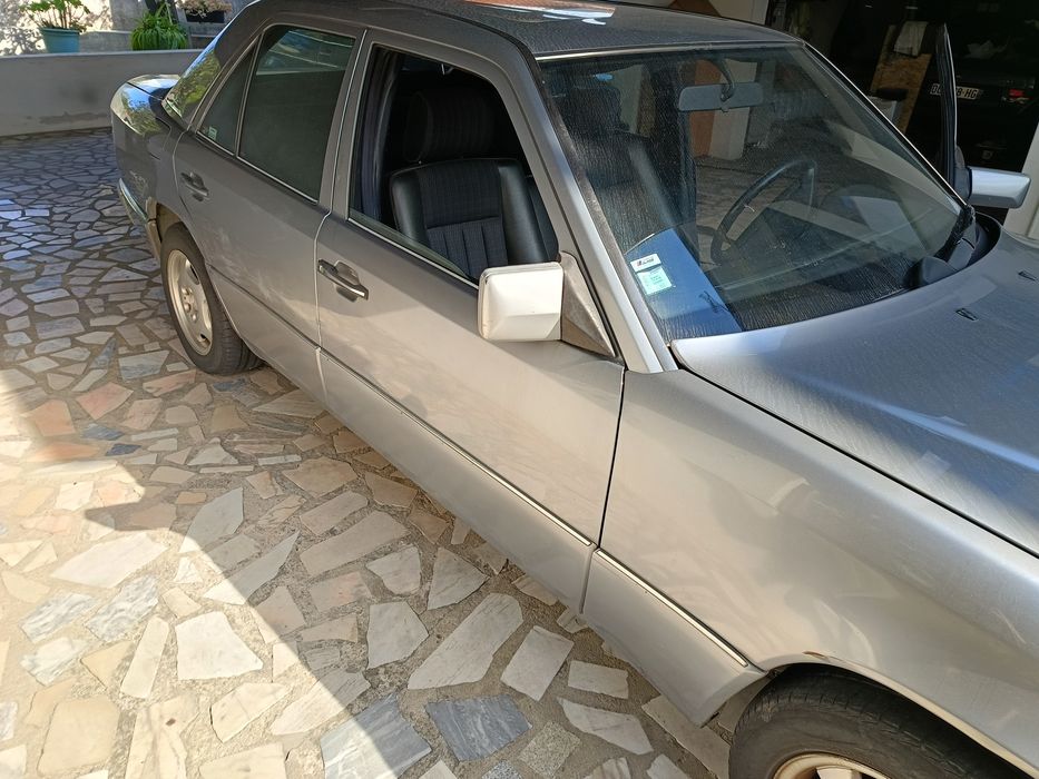 Mercedes Benz w124 200D — photo 5