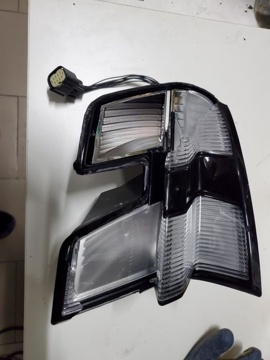 продам стоп форд мустанг мак е