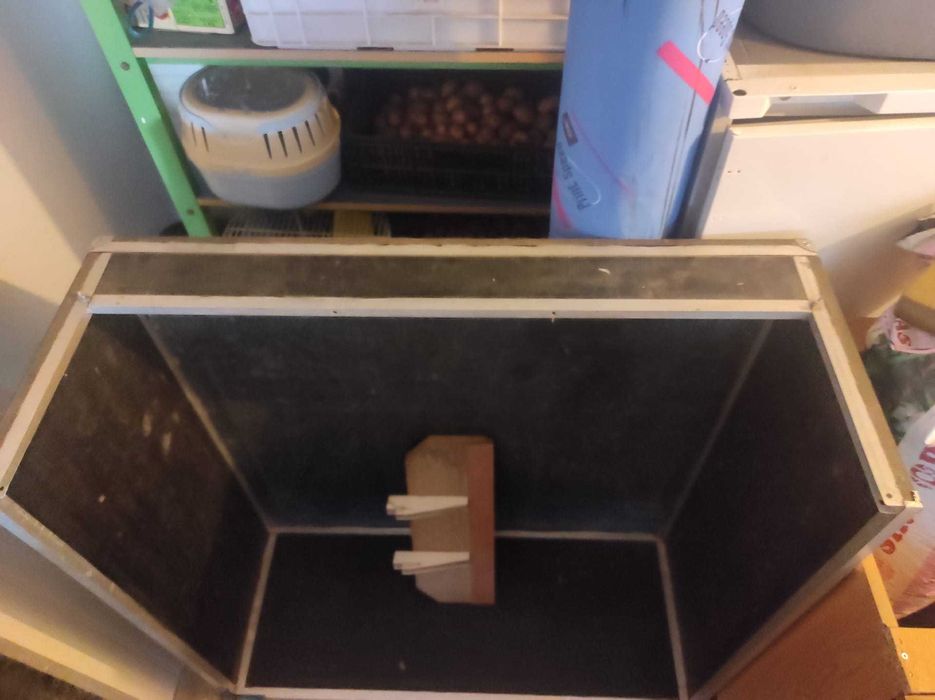 Caixa para carrinha SEAT ALHAMBRA ou outras com o cofre parecido