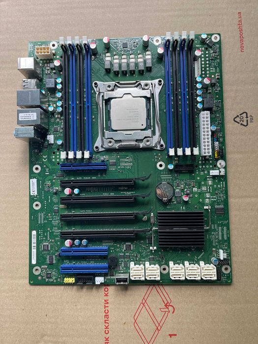 Материнська плата Fujitsu D3348-B13-GS1 + процесор E5-1630v3