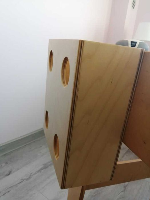 Kreatywny stoliczek dla  dwójki dzieci