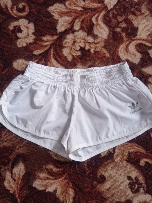 Літні жіночі шорти