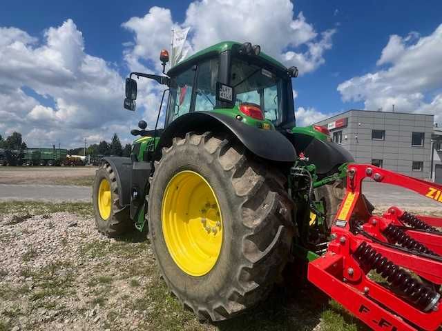 Ciągnik John Deere 6135 M