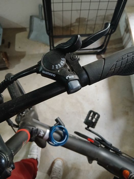 Bicicleta está nova