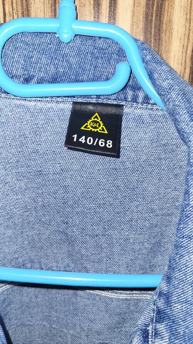 Продам дитячу джинсовку