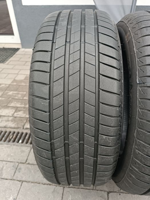 235/55R17 Firestone Roadhawk 2
