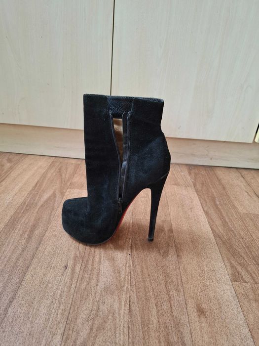 Женская обувь замша б/у Италия (Крестиан Лабутен),оригинал размер 37