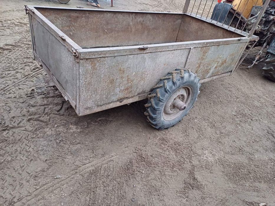 Sprzedam  przyczepę rolniczą