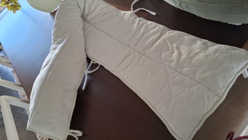 Protector de cama de bebé