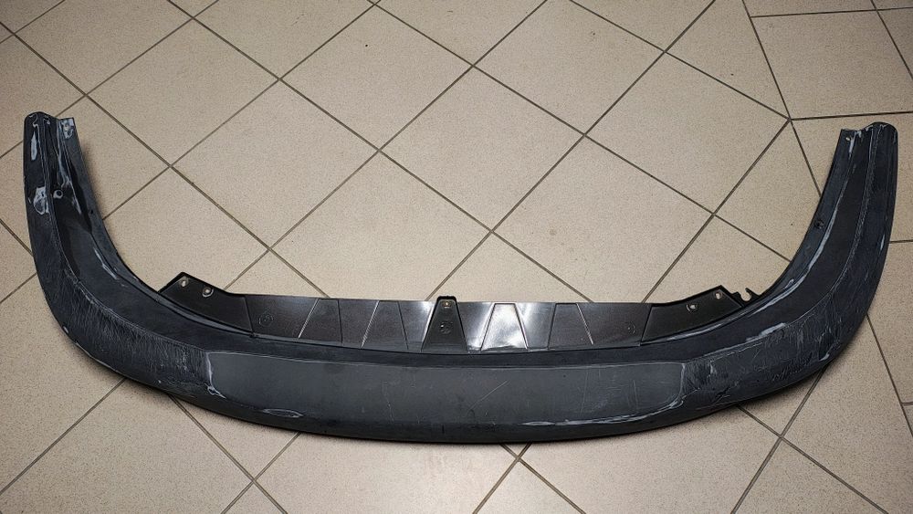 VW Passat B6 R-line zderzak przod spoiler