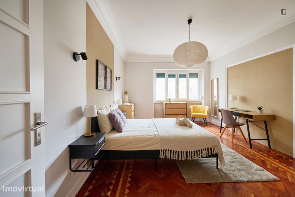 Quarto - localizado em Picoas Lisbon