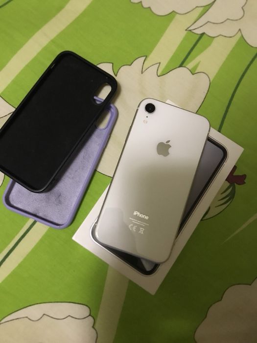 iPhone xr  на 128 gb