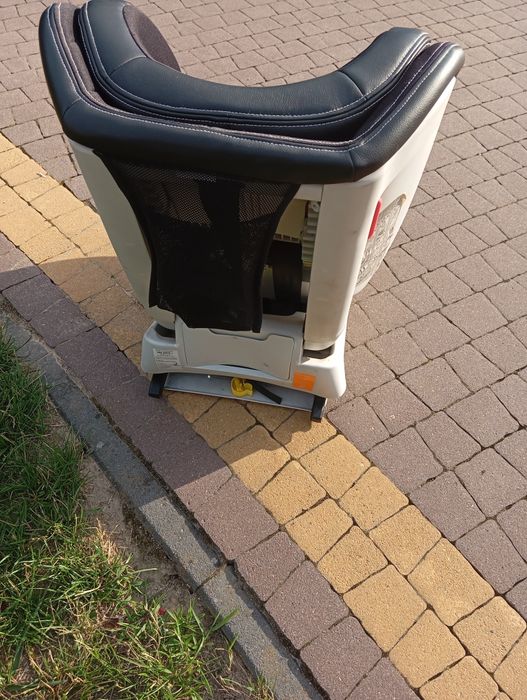 Fotelik dziecięcy CARETERO