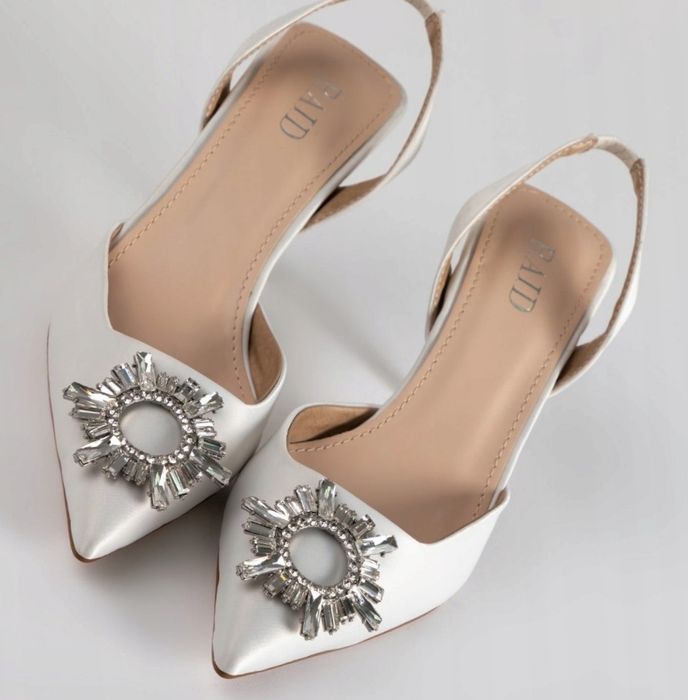 Czółenka ślubne Raid