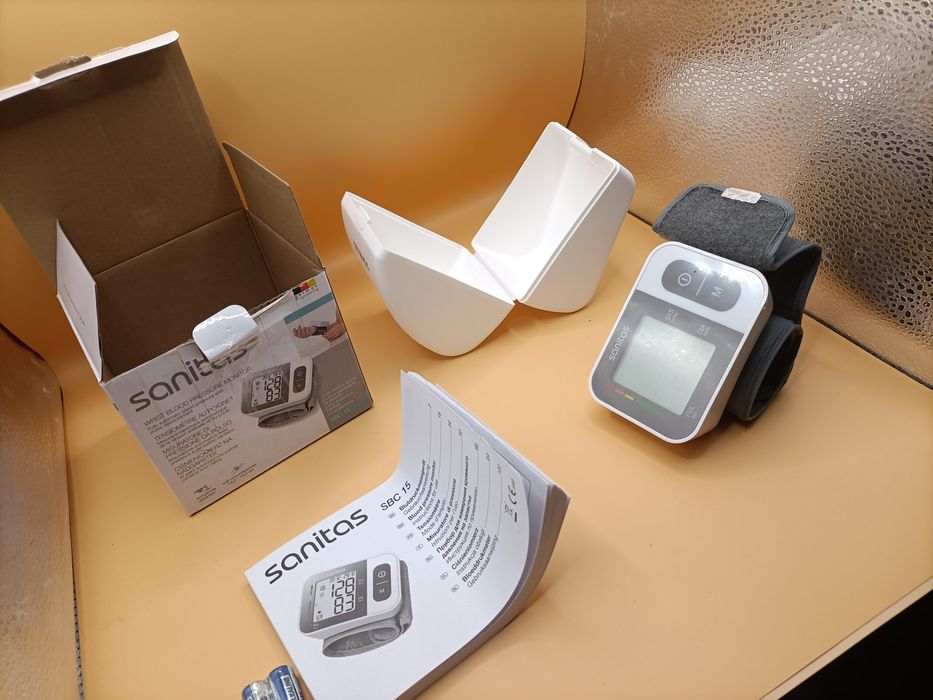 Ciśnieniomierz nadgarstkowy elektryczny