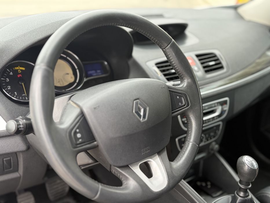 Renault Megane Coupe 1.5DCI 110cv Dynamique S Nacional em estado Irrepreensível como Novo