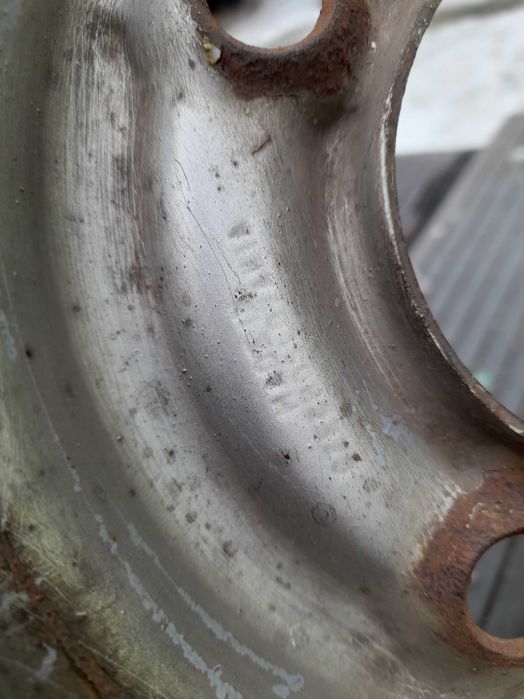 Obręcze/felgi stalowe Skoda 100S/110 komplet