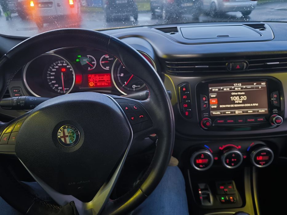 Alfa Romeo Giulietta 2.0 JTD 150 cv – Full Extras | Excelente Estado