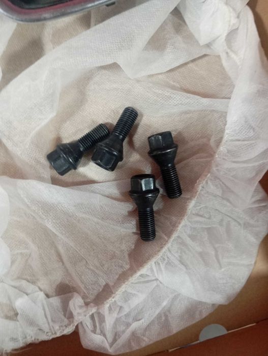 tenho peças para SEAT Leon, e BMW 320d