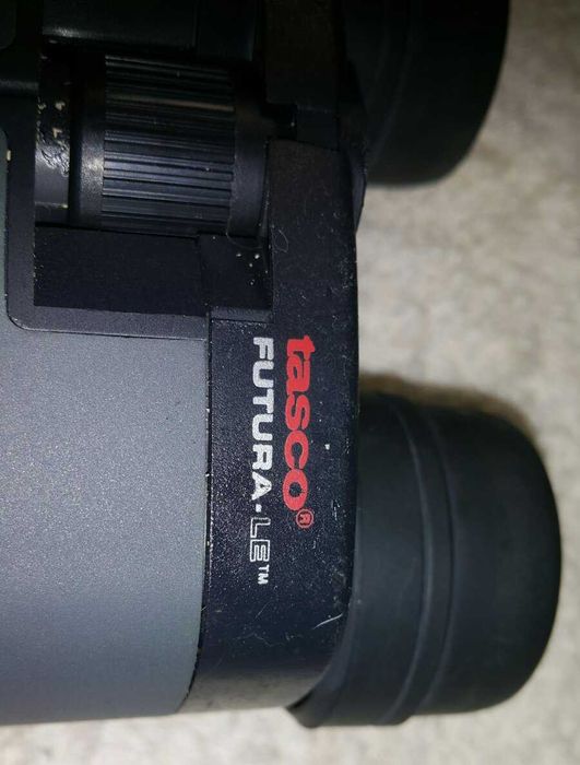 Бинокль Tasco Futura-LE 7x-15x25.