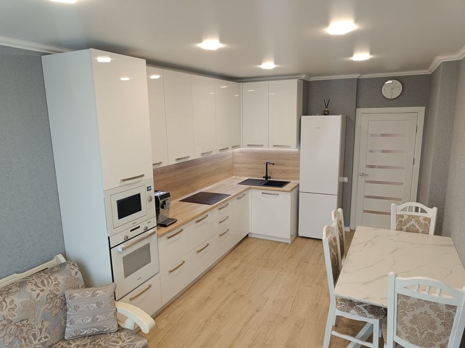 Продаю 1-к квартиру від власника в ЖК Лебединому, Ревуцького 40Г