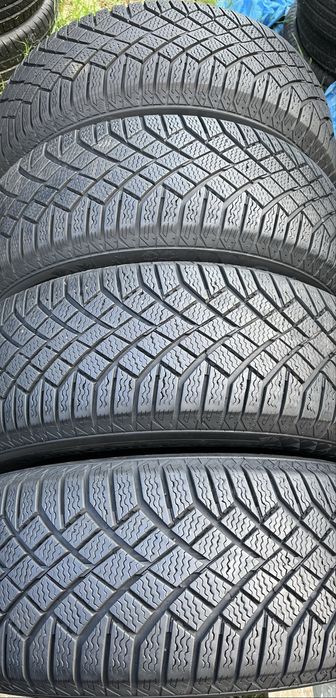 Шини Continental Viking Contact 7 R 16 215 65