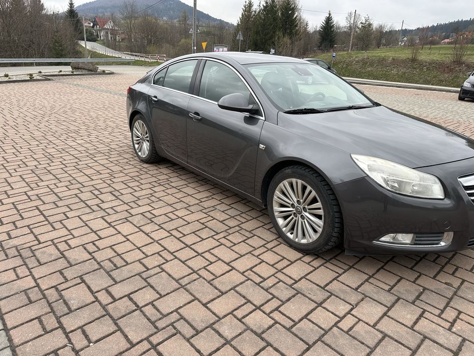 Opel insignia 2011r