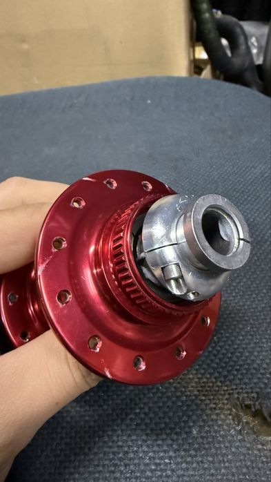 Piasty Chris king r45 disc centerlock 24h, 100x12, 142x12, shimano 11s