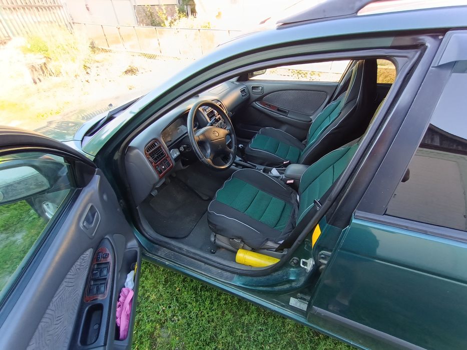 Toyota avensis 98р