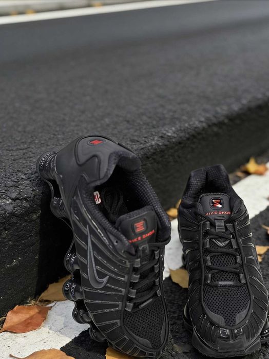 Buty Nike Shox Czarny nowe R.40