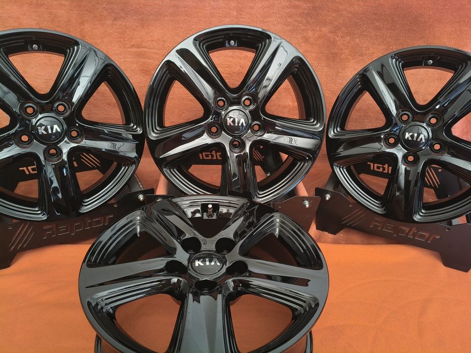 Felgi aluminiowe 16'5x114,3 Kia OE czarny połysk