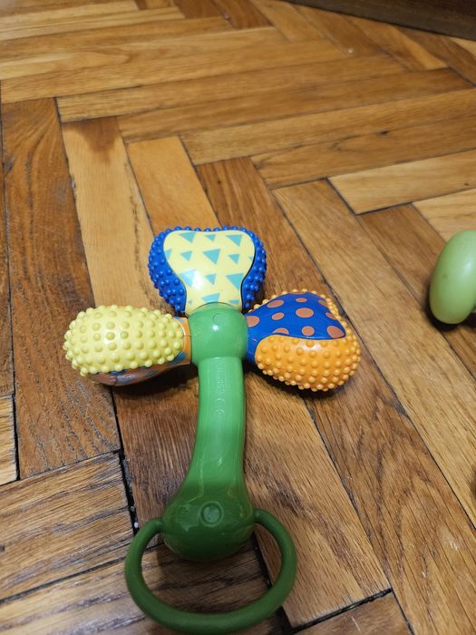 Grzechotki dla niemowlaka