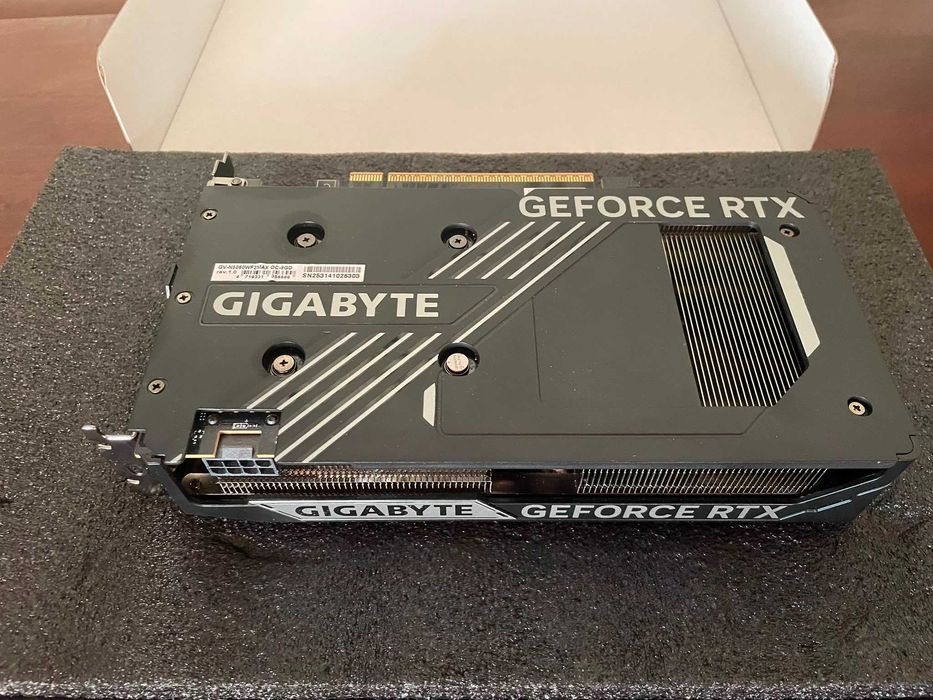 Placa Grafica GIGABYTE RTX5060 8Gb DDR7