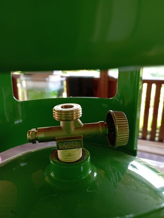 Кран для газового бытового балона