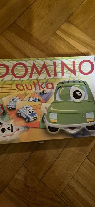 Zestaw gier i puzzli