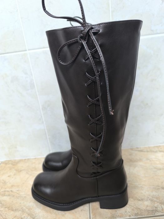 Botas Castanho Escuro Novas 38