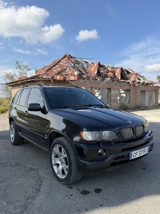 Автомобіль BMW X5